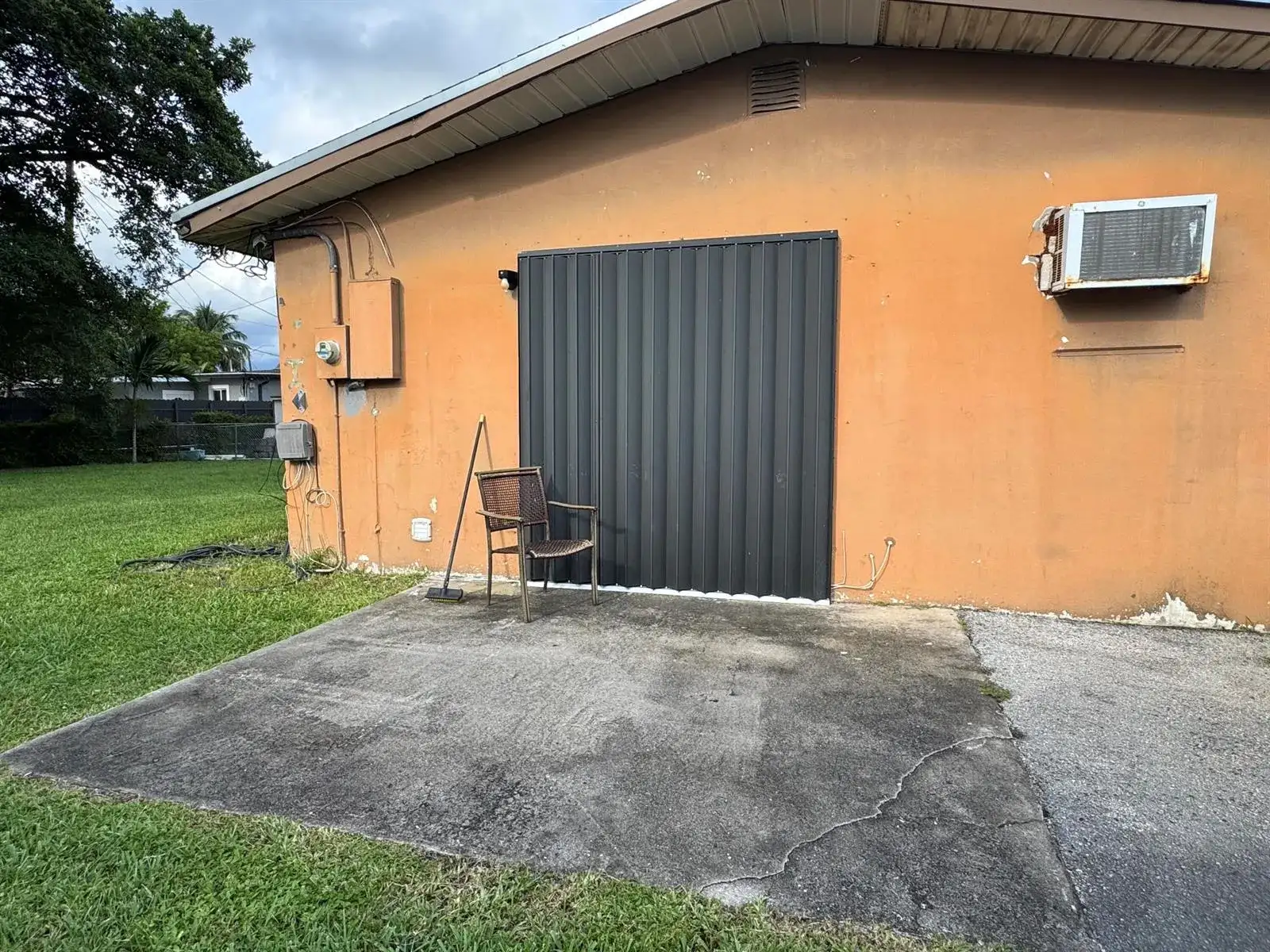 555 HAREM Avenue, Opa-Locka FL 33054 photo 4