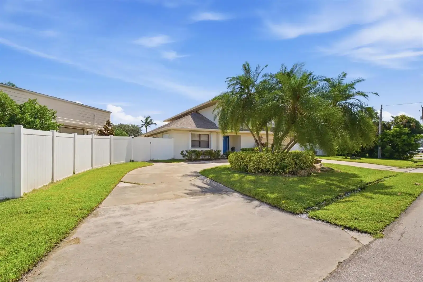 1536 SW EGRET Way, Palm City FL 34990 photo 4