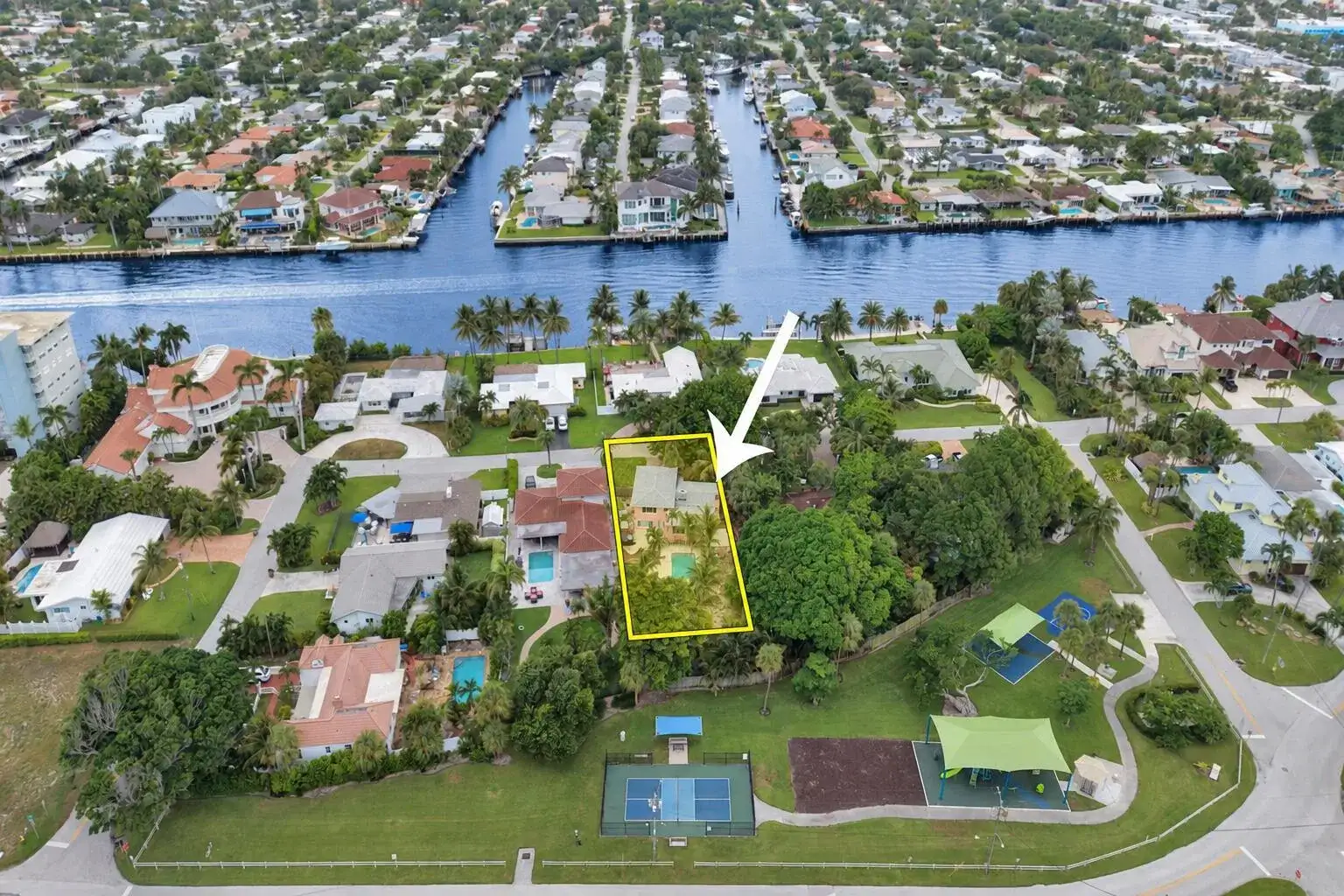 460 SE 18TH Avenue, Deerfield Beach FL 33441 photo 2