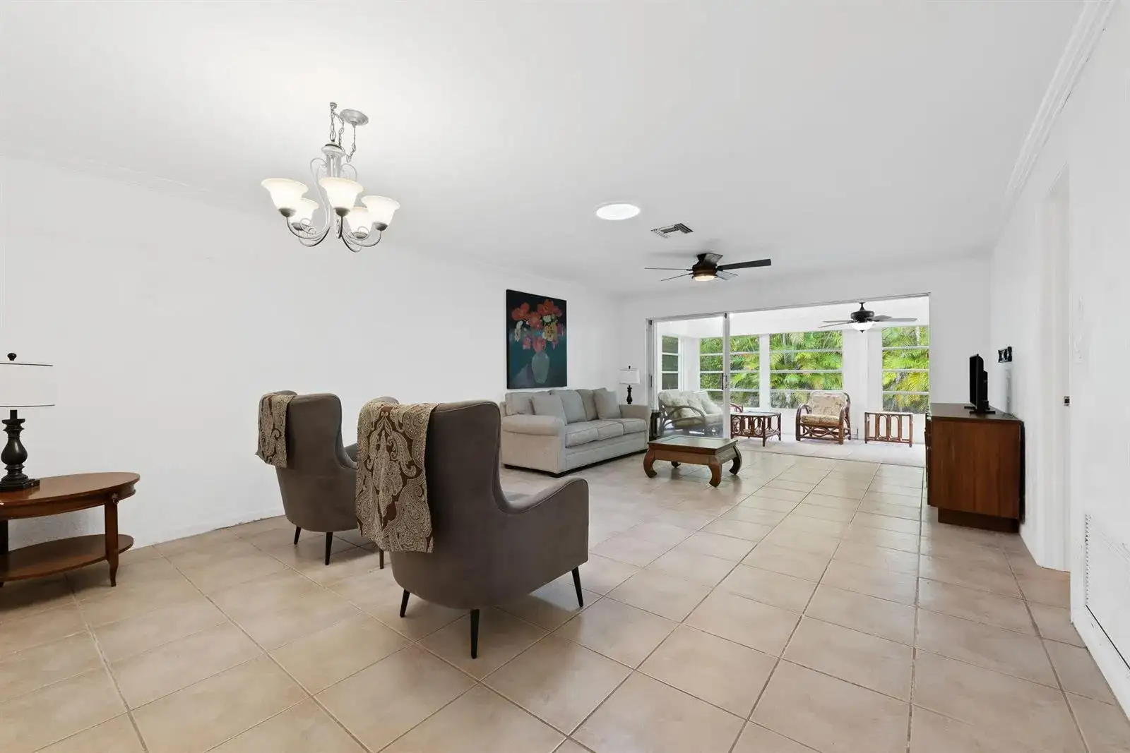 143 SE 7th Street, Deerfield Beach FL 33441 photo 2