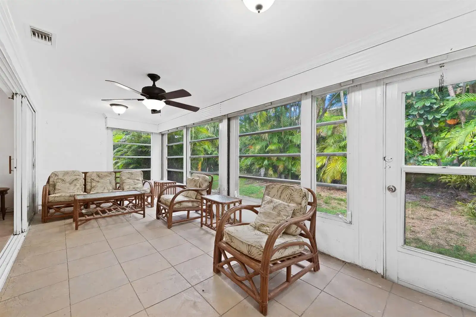 143 SE 7th Street, Deerfield Beach FL 33441 photo 5
