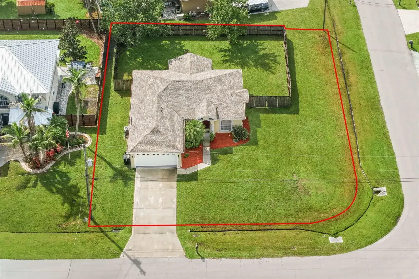 5323 NW Perez Court, Port St. Lucie FL 34983 photo 2