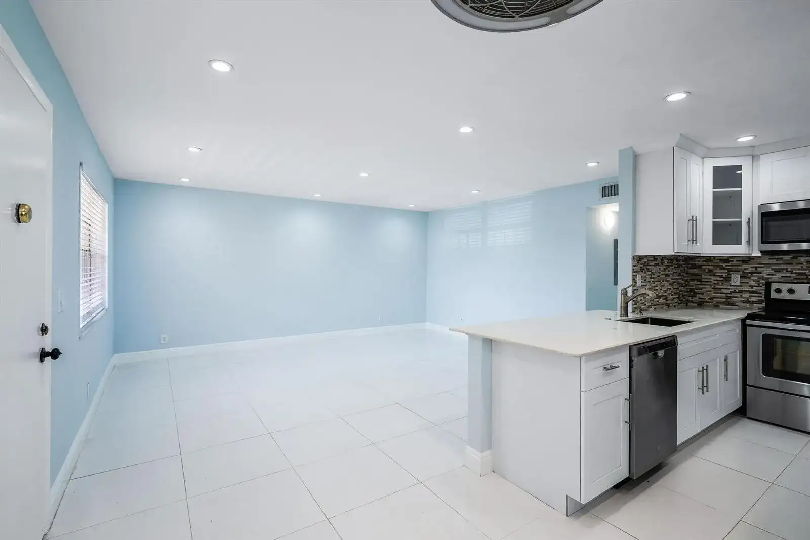 507 CAPRI K, Delray Beach FL 33484 photo 4