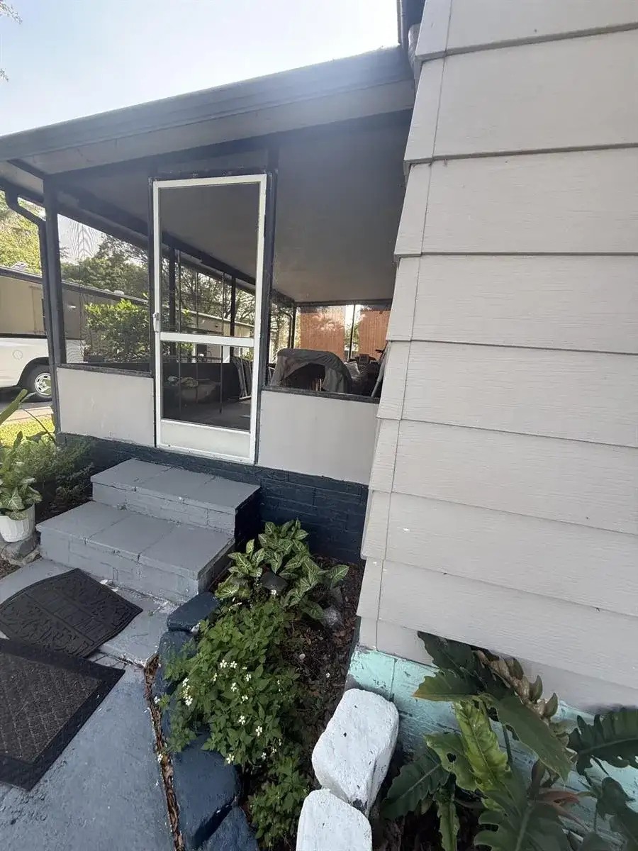 6761 NW 44th Avenue, Coconut Creek FL 33073 photo 2