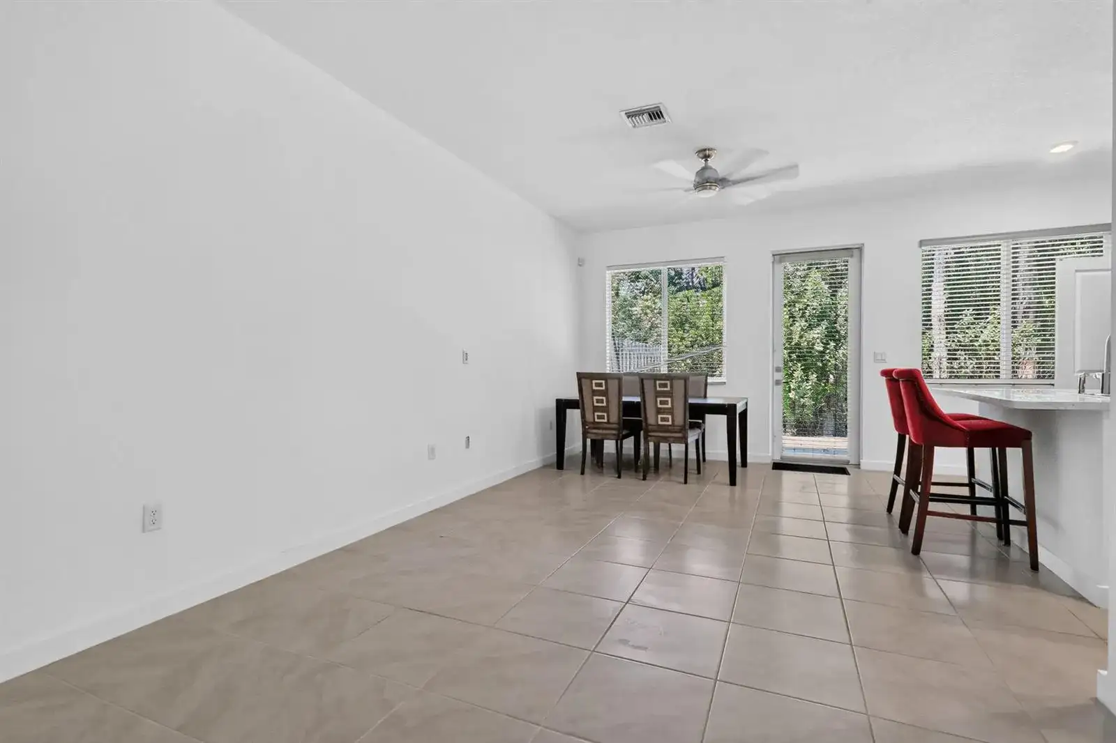 1339 NW 208TH Terrace, Miami Gardens FL 33169 photo 5