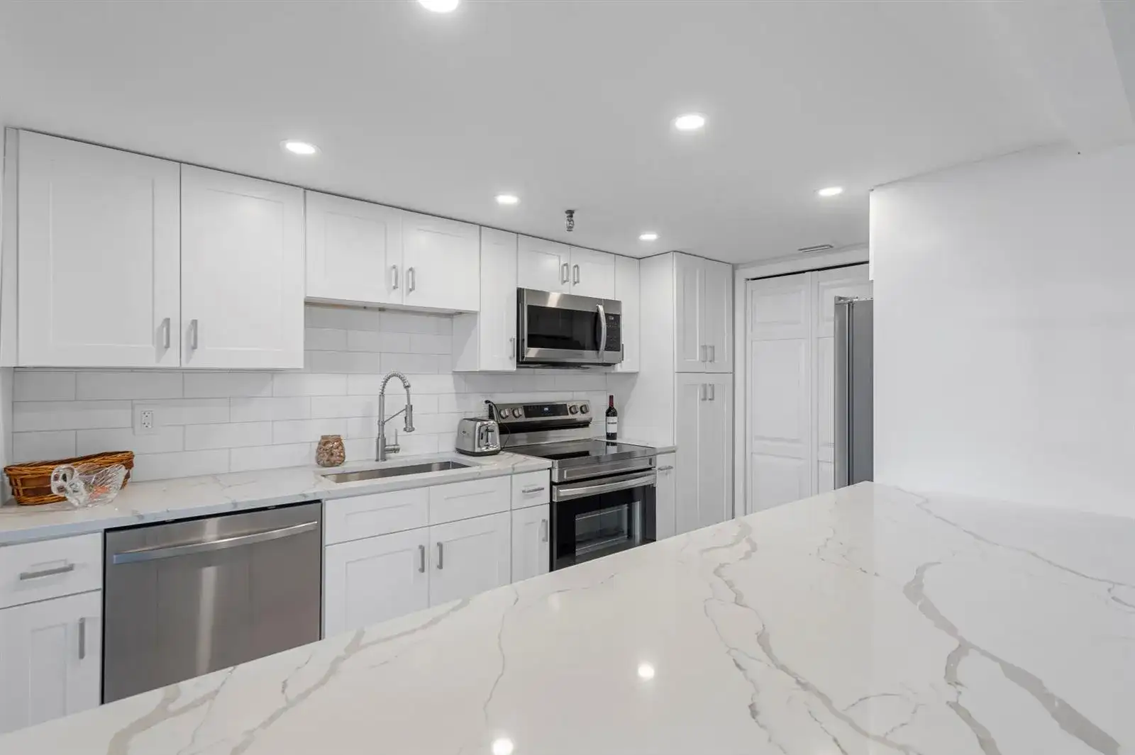 859 Jeffery Street # 212, Boca Raton FL 33487 photo 5