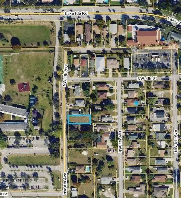 339 NW 8TH Avenue, Delray Beach FL 33444 photo 2