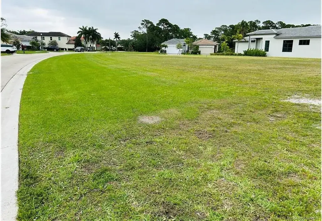 156 SE Via Bisento, Port St. Lucie FL 34952 photo 4