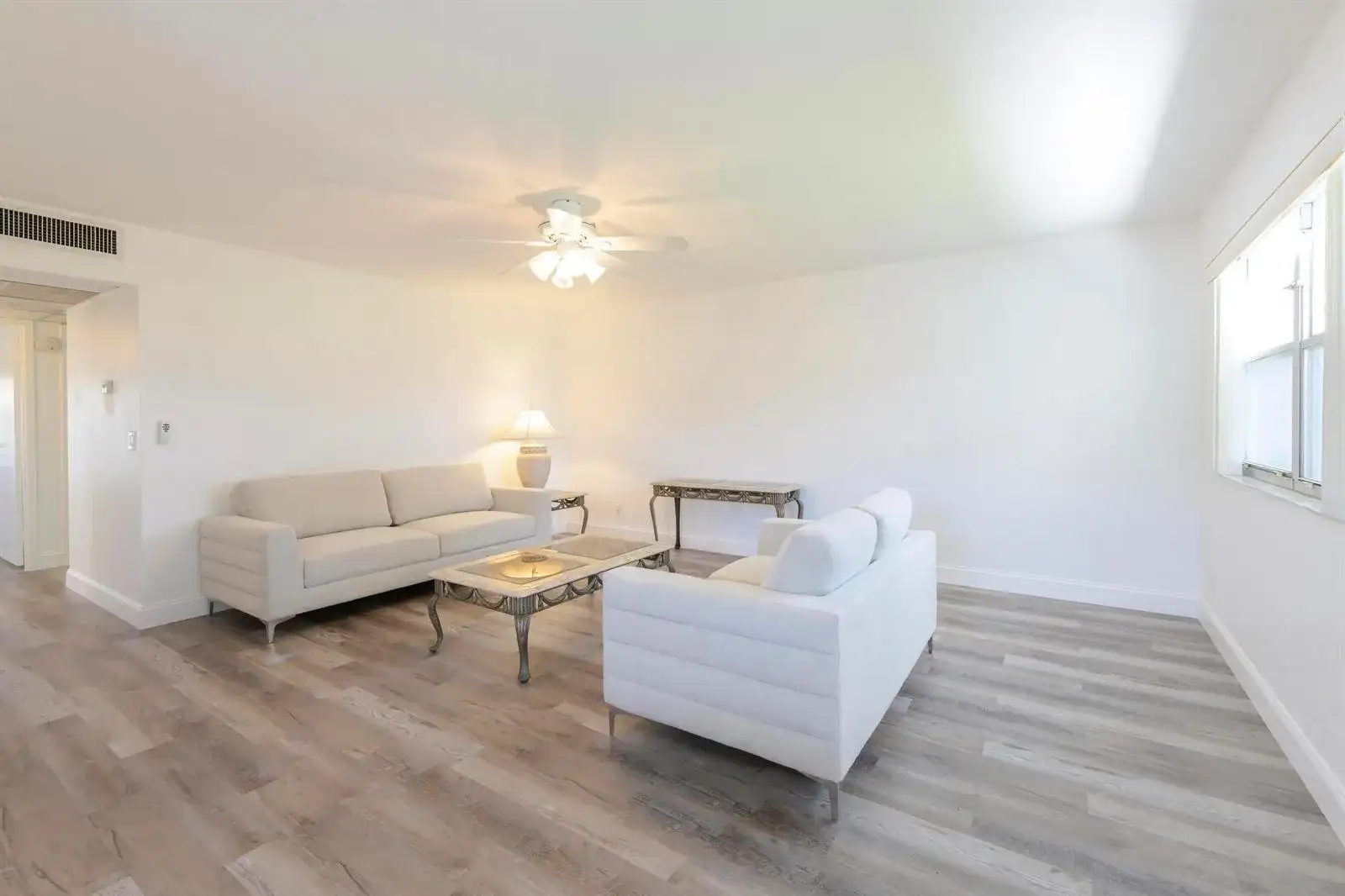 189 Valencia H, Delray Beach FL 33446 photo 4