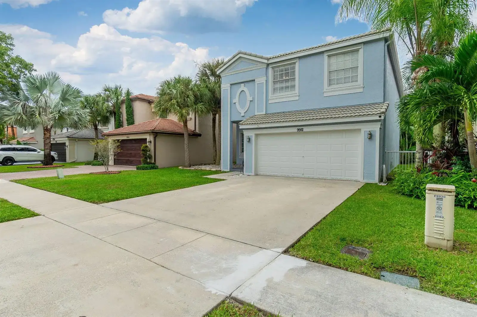 9912 Woodworth Court, Wellington FL 33414 photo 2