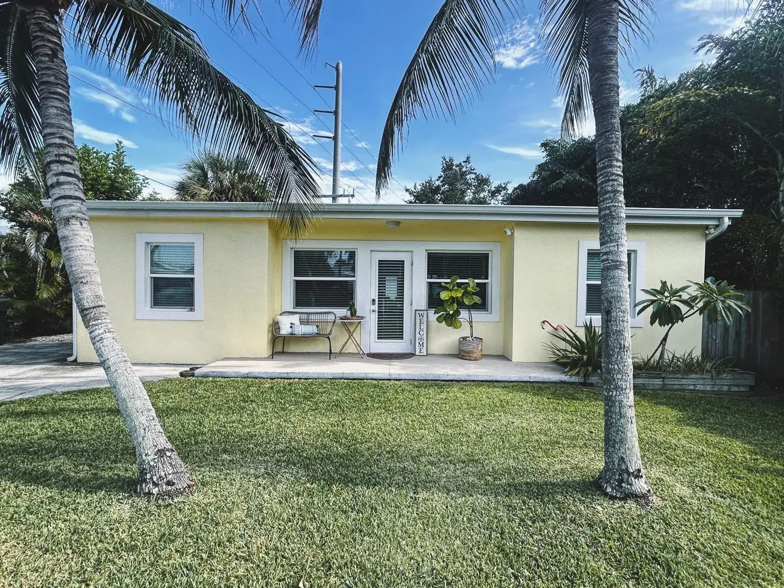 604 NW POINSETTIA Street, Stuart FL 34994 photo 2