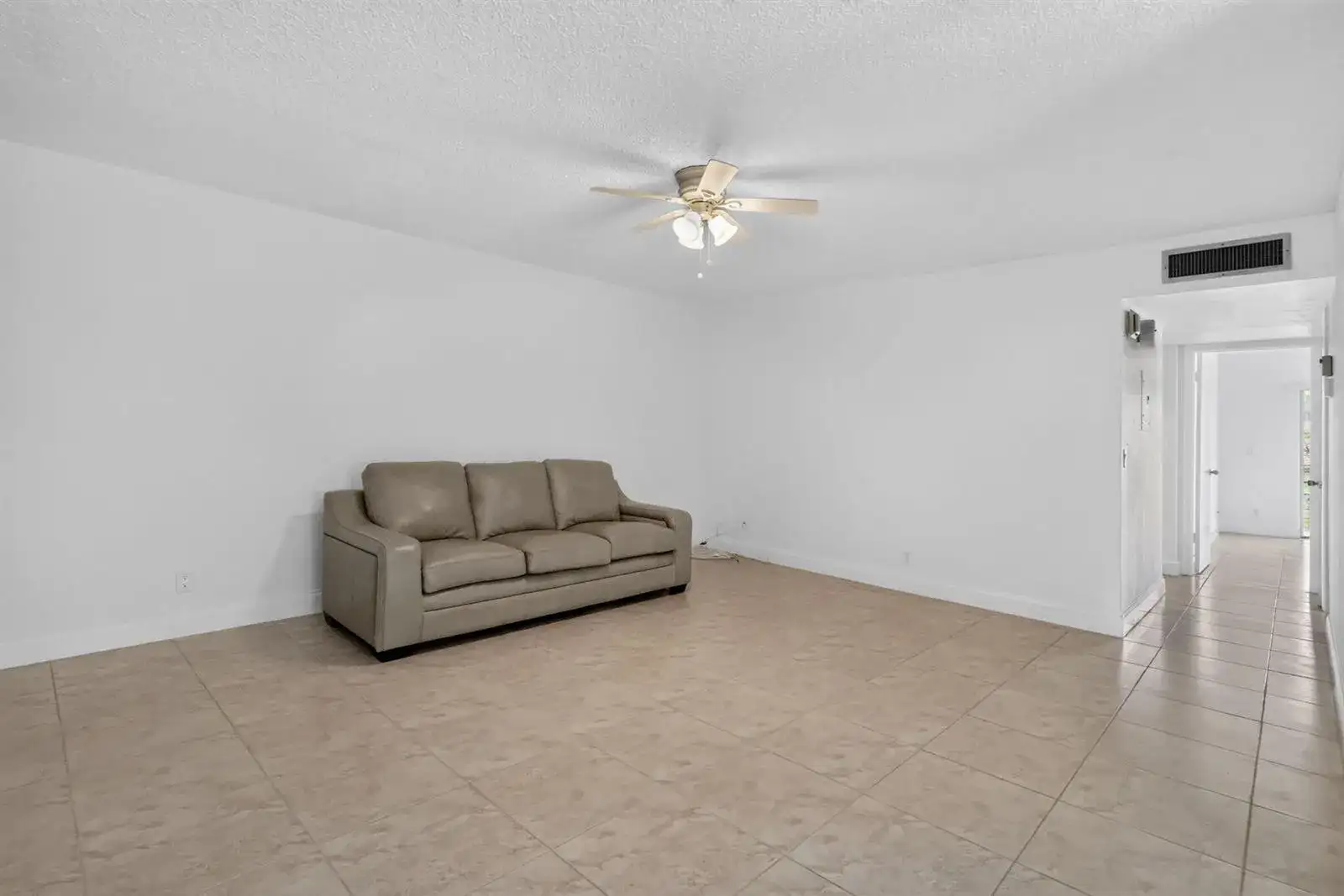 318 Normandy G # 318, Delray Beach FL 33484 photo 3