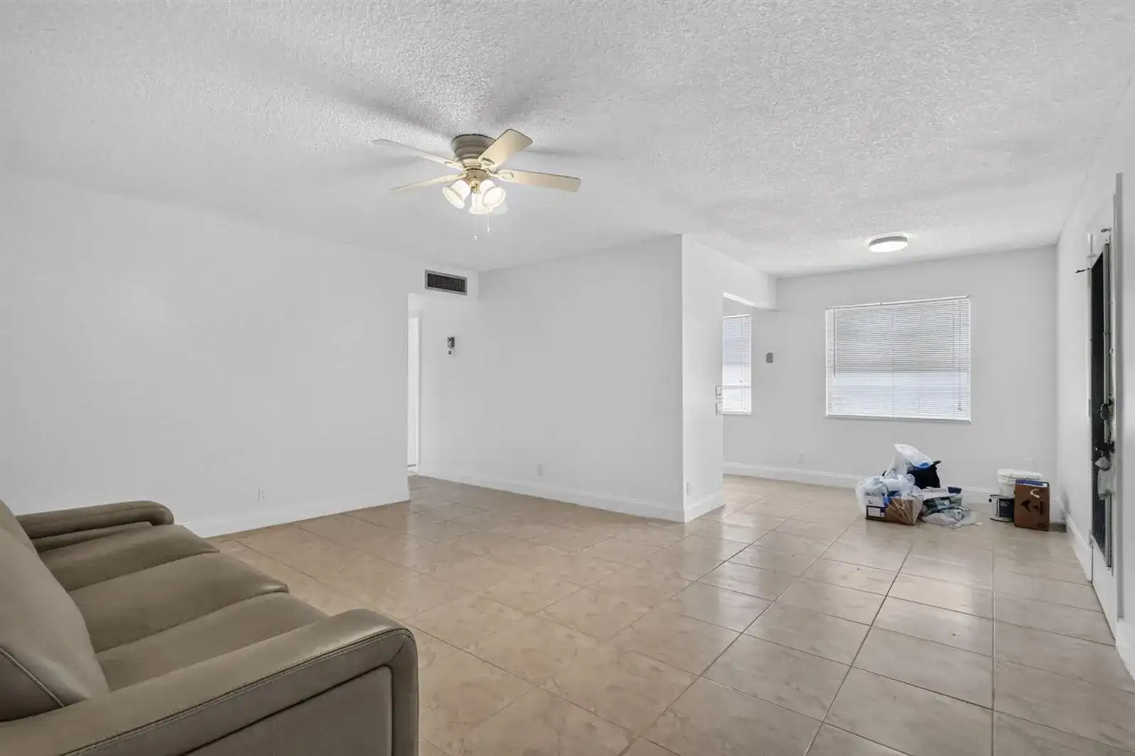 318 Normandy G # 318, Delray Beach FL 33484 photo 4