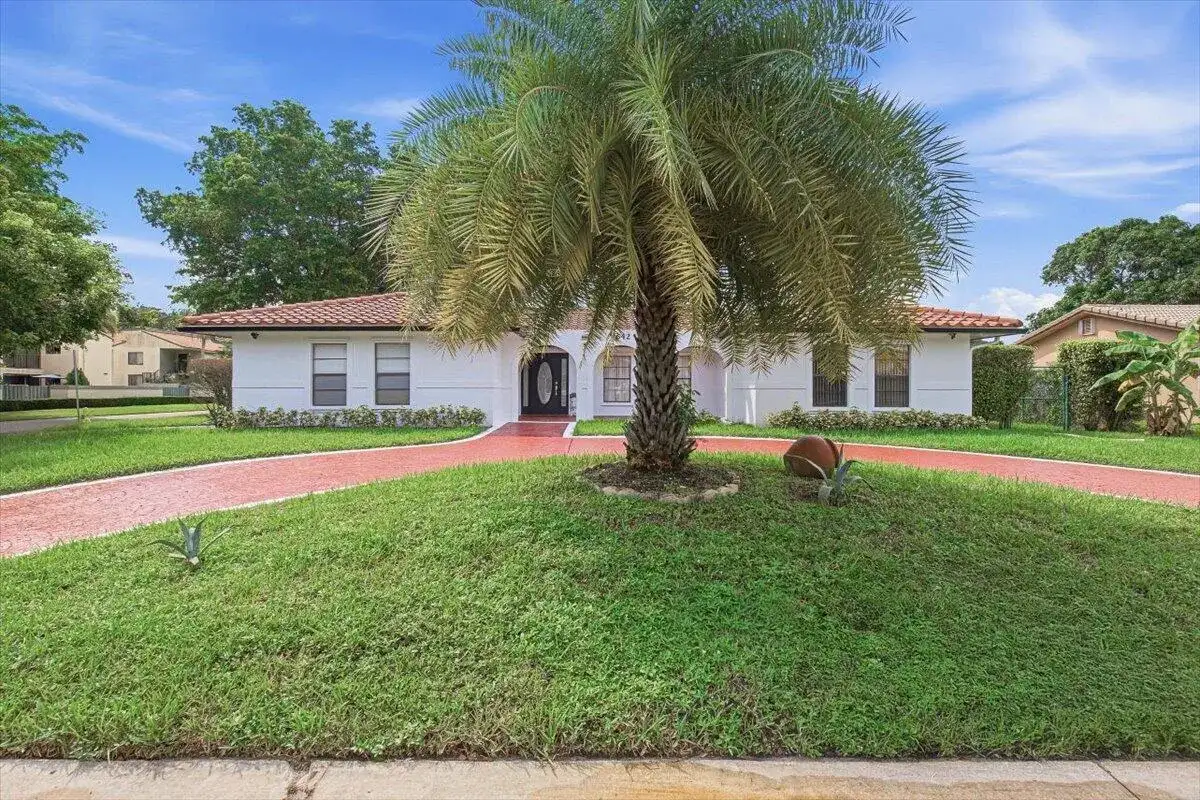 9642 NW 1ST Place, Coral Springs FL 33071 photo 3