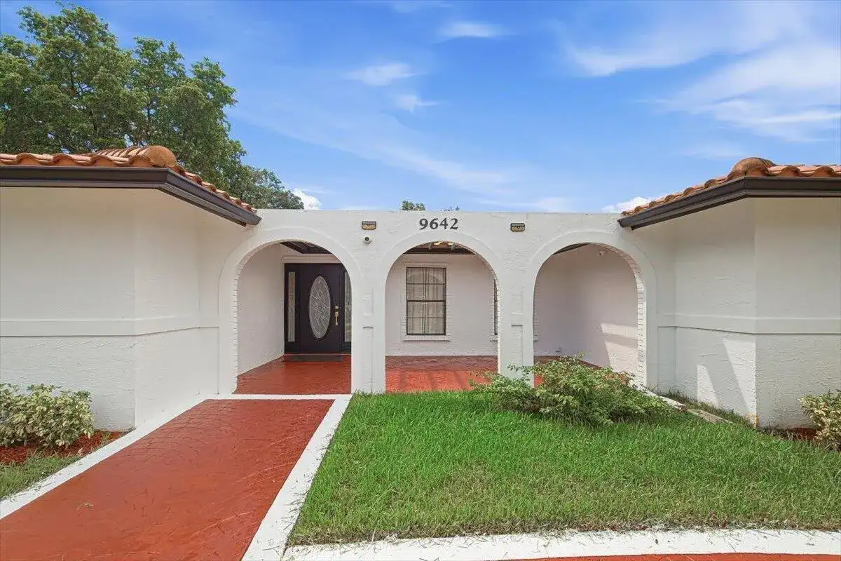 9642 NW 1ST Place, Coral Springs FL 33071 photo 5