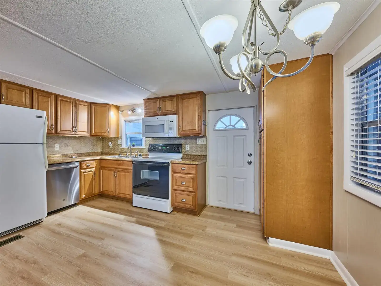 7965 SE WREN Avenue, Hobe Sound FL 33455 photo 5