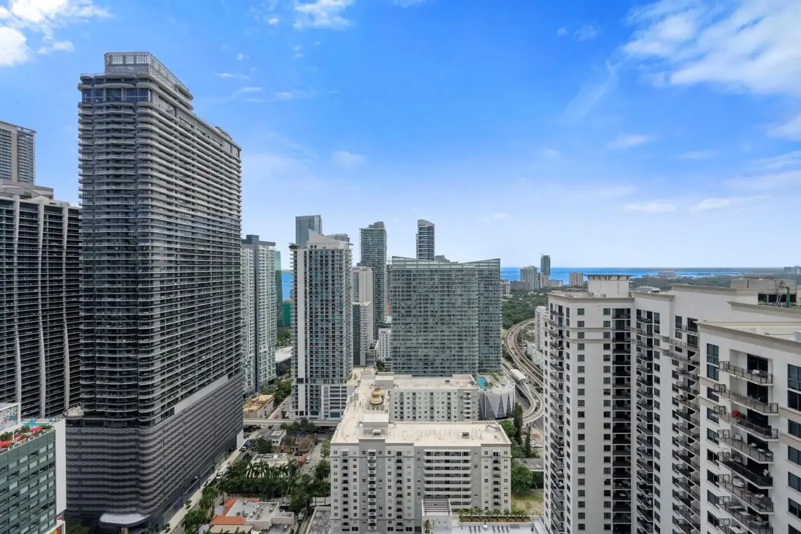 55 SW 9th Street # 3705, Miami FL 33130 photo 2