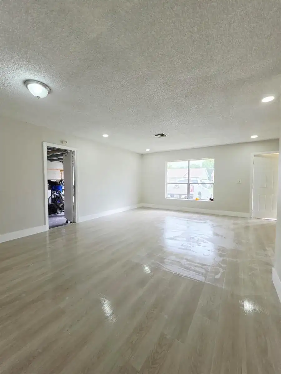6117 Blue Grass Circle, Lake Worth FL 33463 photo 4
