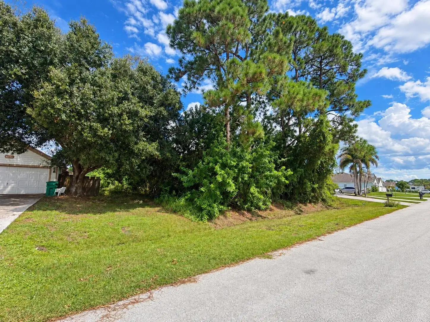 1483 SW Malaga Avenue, Port St. Lucie FL 34953 photo 2
