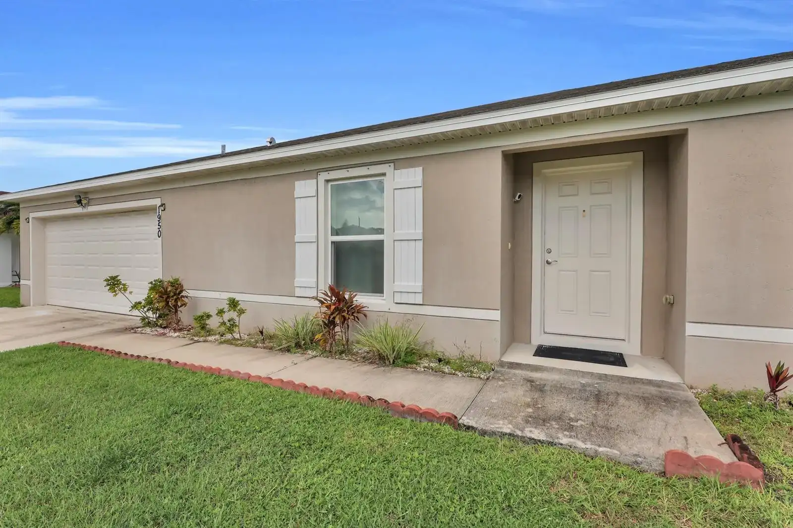 1950 SW Diamond Street, Port St. Lucie FL 34953 photo 2