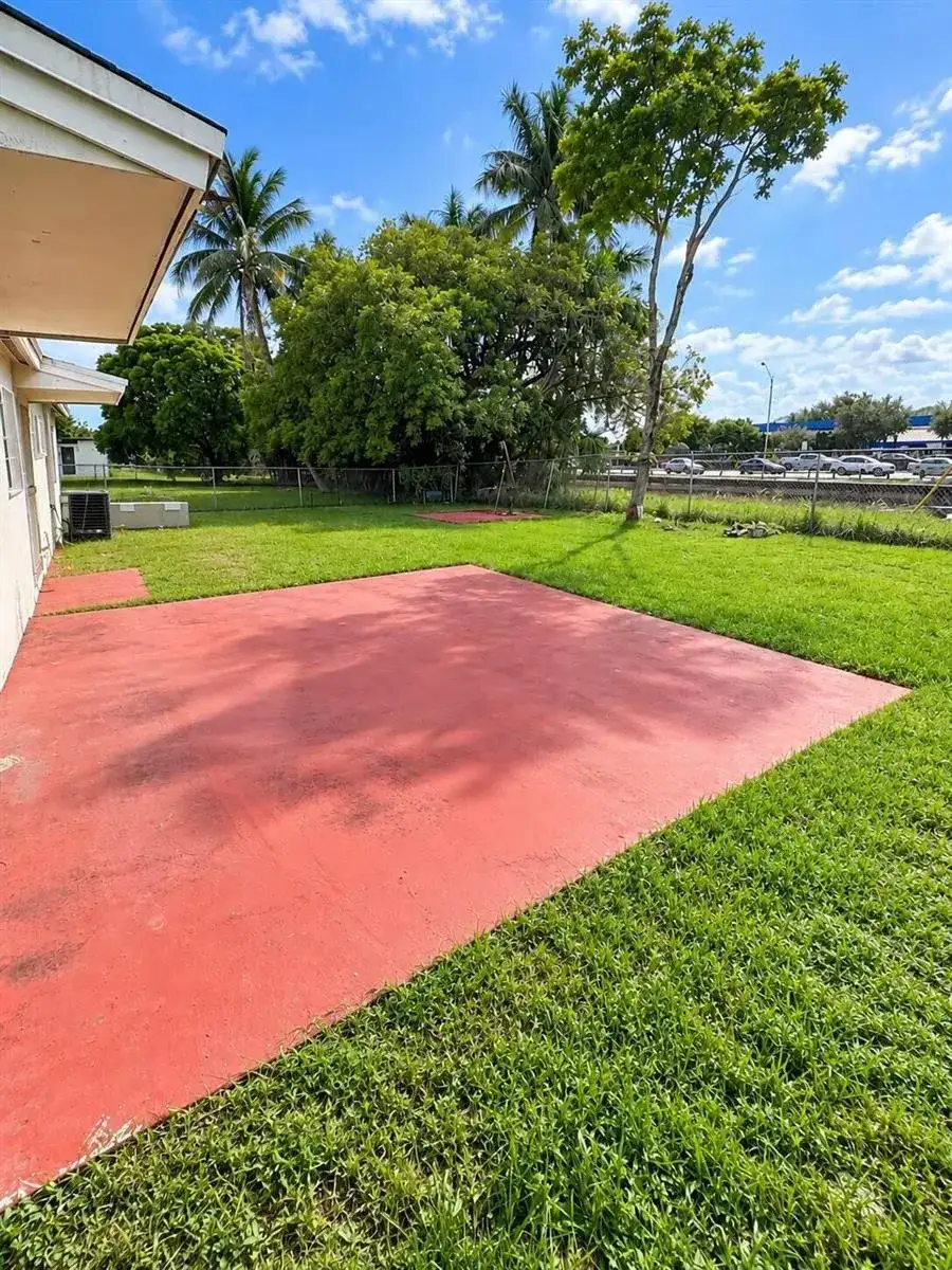 20620 NW 26TH Court, Miami Gardens FL 33056 photo 2