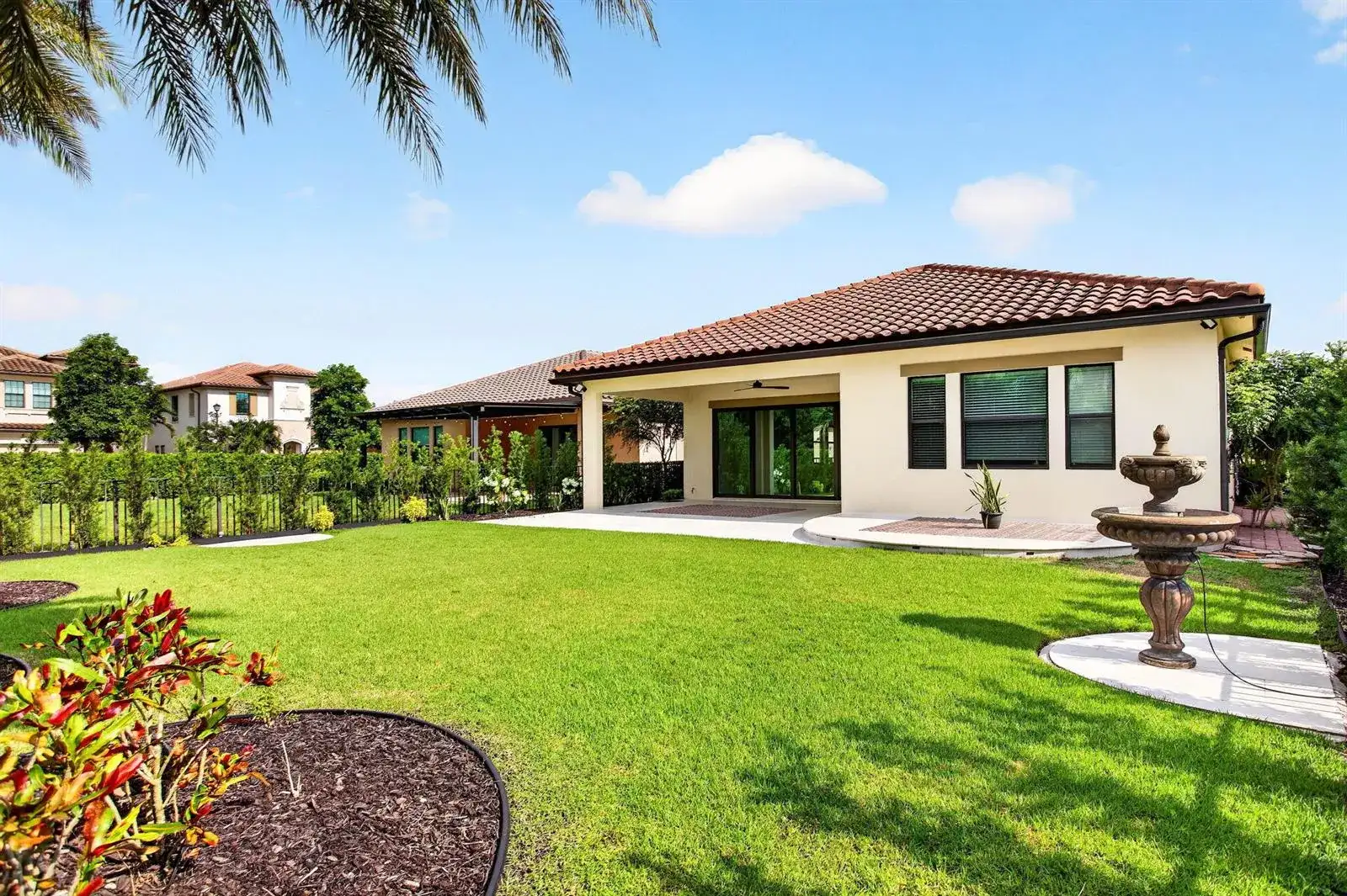 11760 E EASTLAKE Court, Parkland FL 33076 photo 2