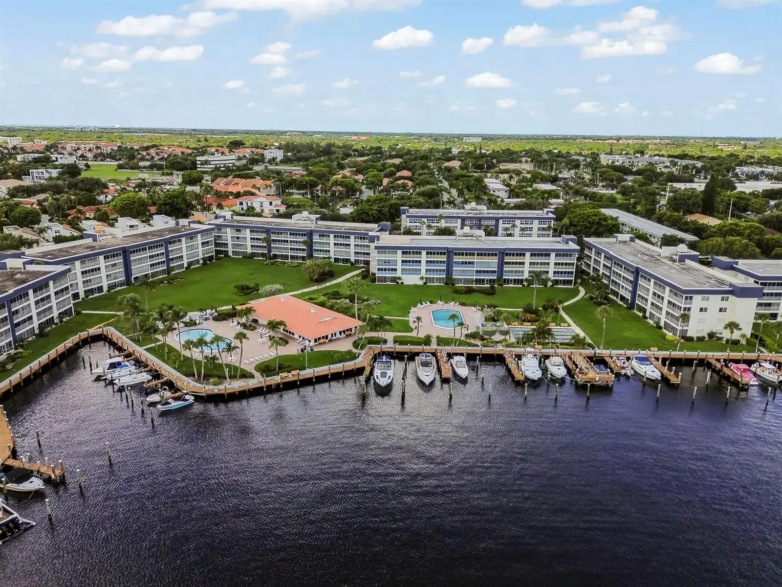 3351 SPANISH Trail # 413, Delray Beach FL 33483 photo 2