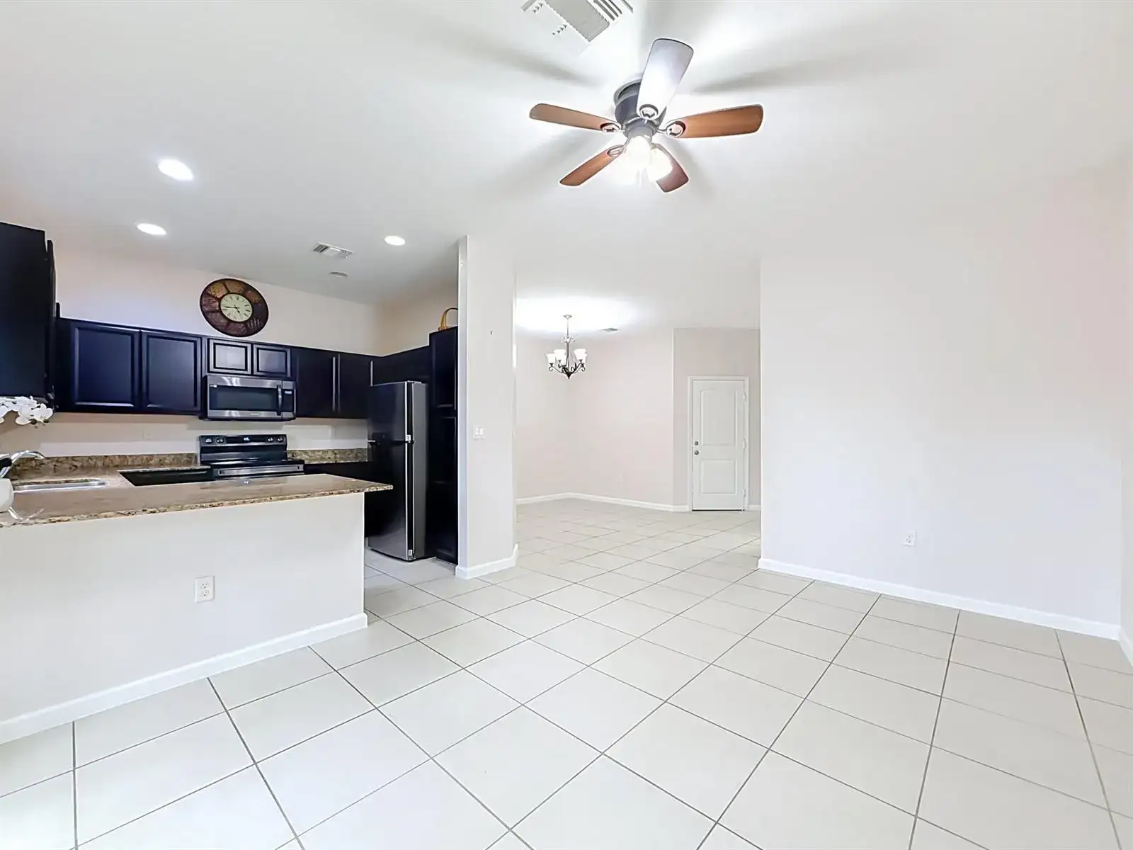 1366 NW 214TH Terrace, Miami Gardens FL 33169 photo 3