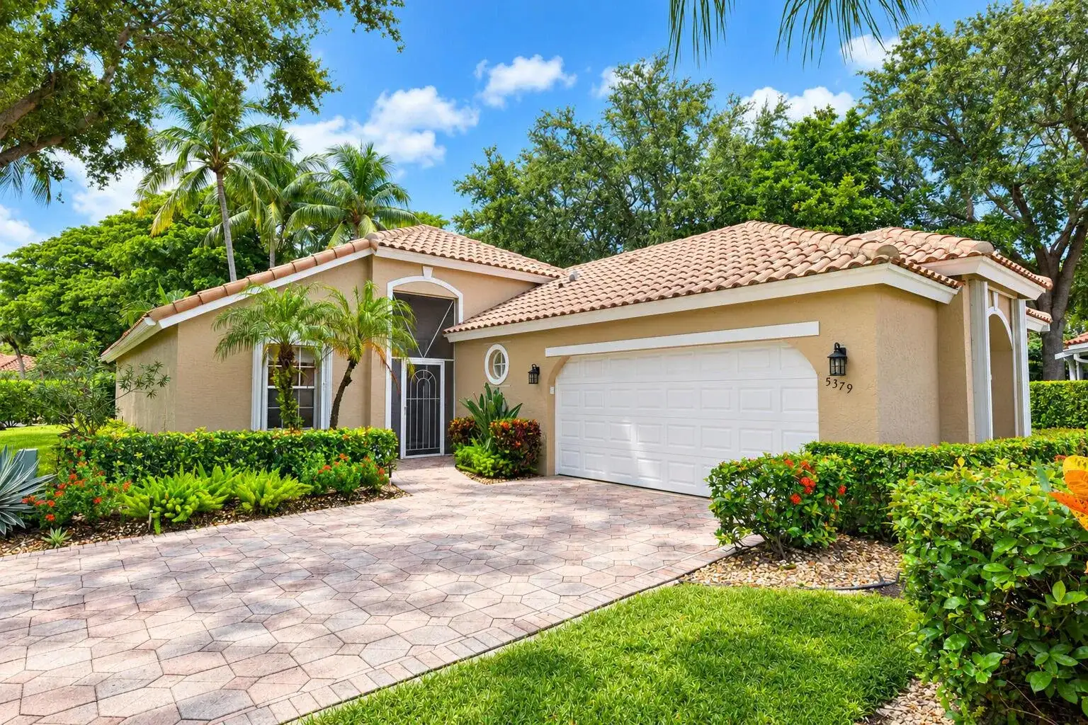 5379 Brookview Drive, Boynton Beach FL 33437 photo 2