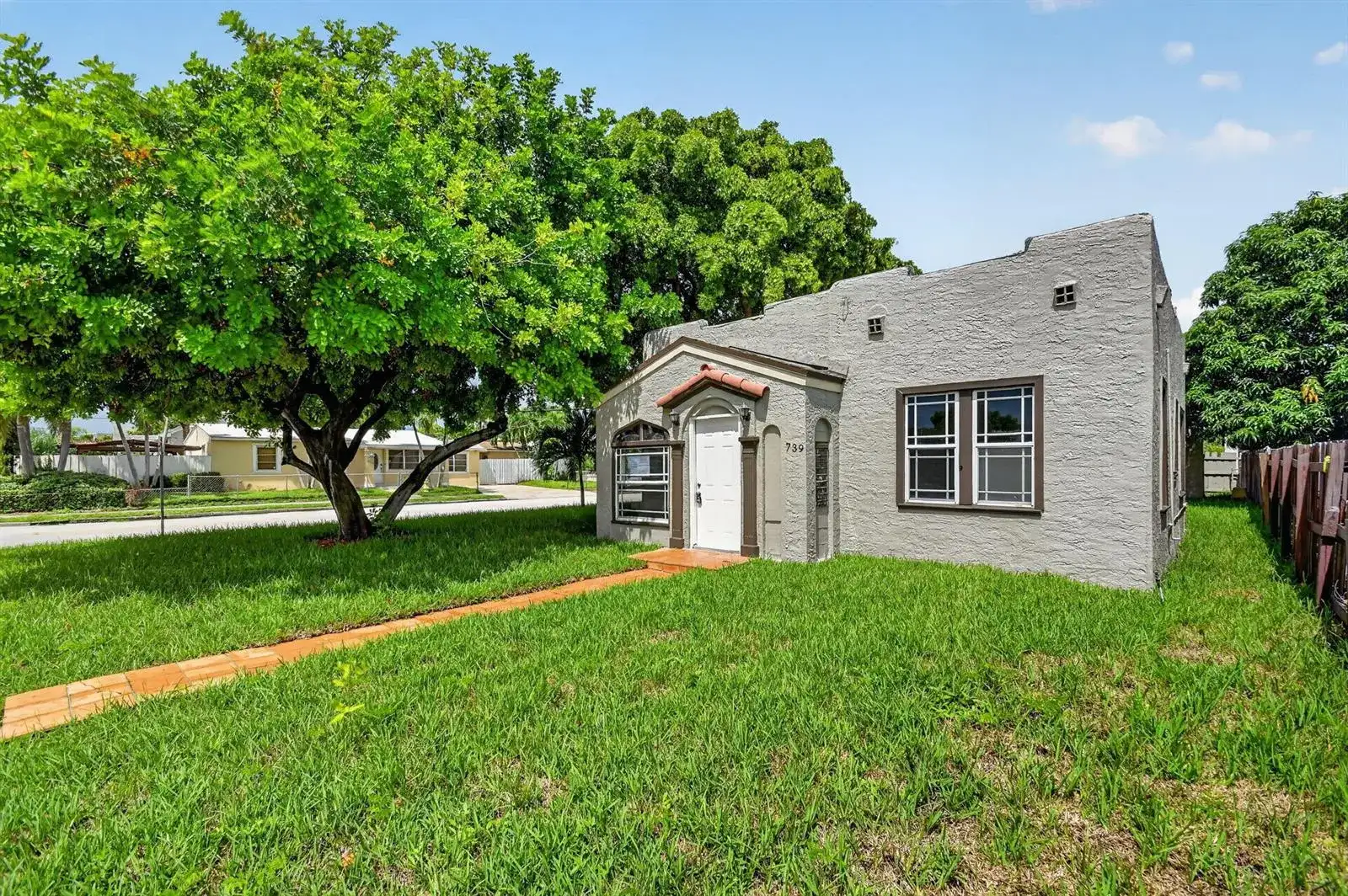 739 KAYE Street # 0, West Palm Beach FL 33405 photo 4