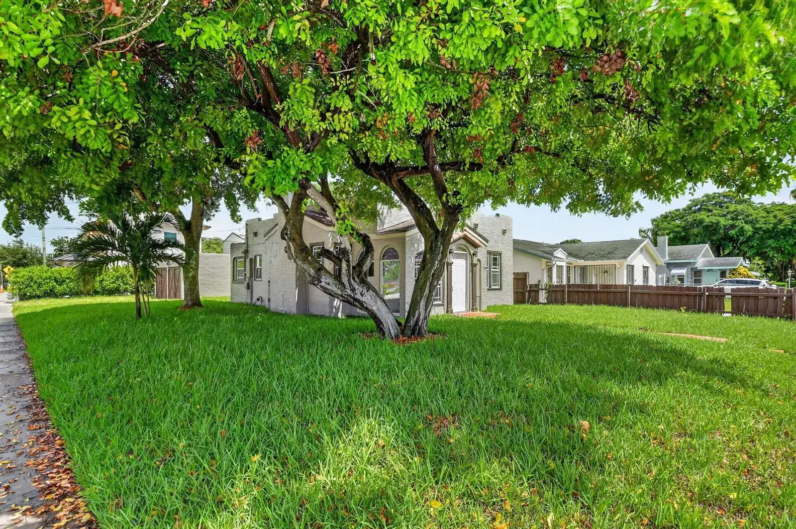 739 KAYE Street # 0, West Palm Beach FL 33405 photo 5