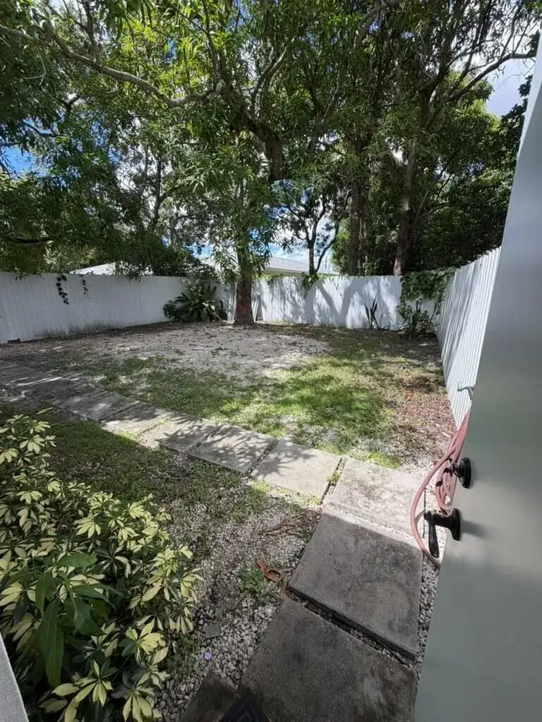 527 NW 91st Street # 2, Miami FL 33150 photo 4