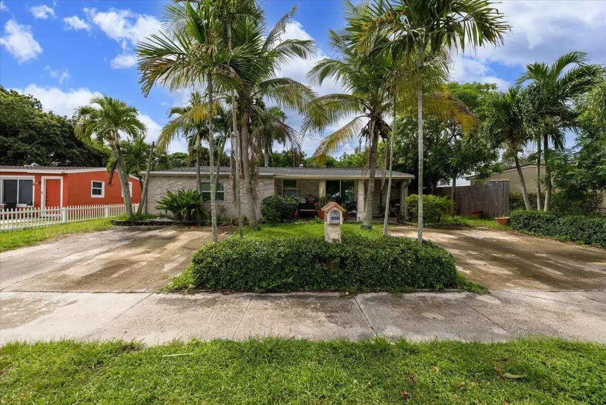 1412 SW 3RD Street, Delray Beach FL 33444 photo 3