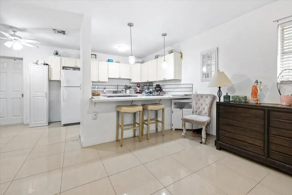 1412 SW 3RD Street, Delray Beach FL 33444 photo 5
