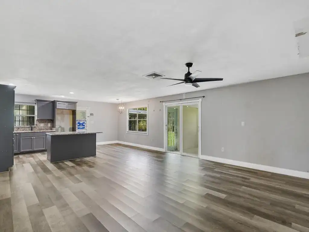 8206 LAKELAND Boulevard, Fort Pierce FL 34951 photo 3