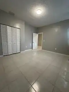 232 SW 10th Street, Hallandale Beach FL 33009 photo 3