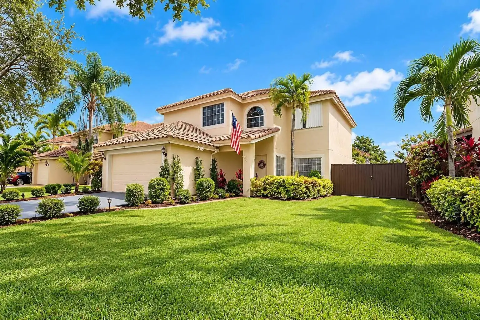 1431 SW 87TH Way, Pembroke Pines FL 33025 photo 2