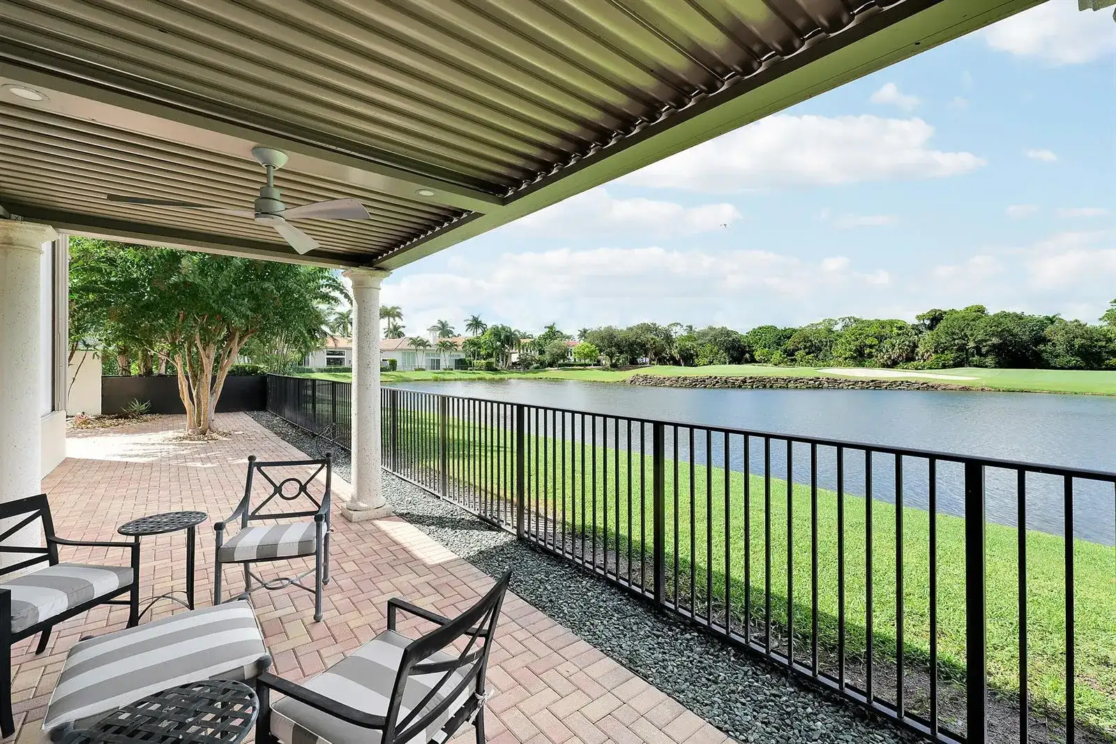 807 Floret Drive, Palm Beach Gardens FL 33410 photo 2