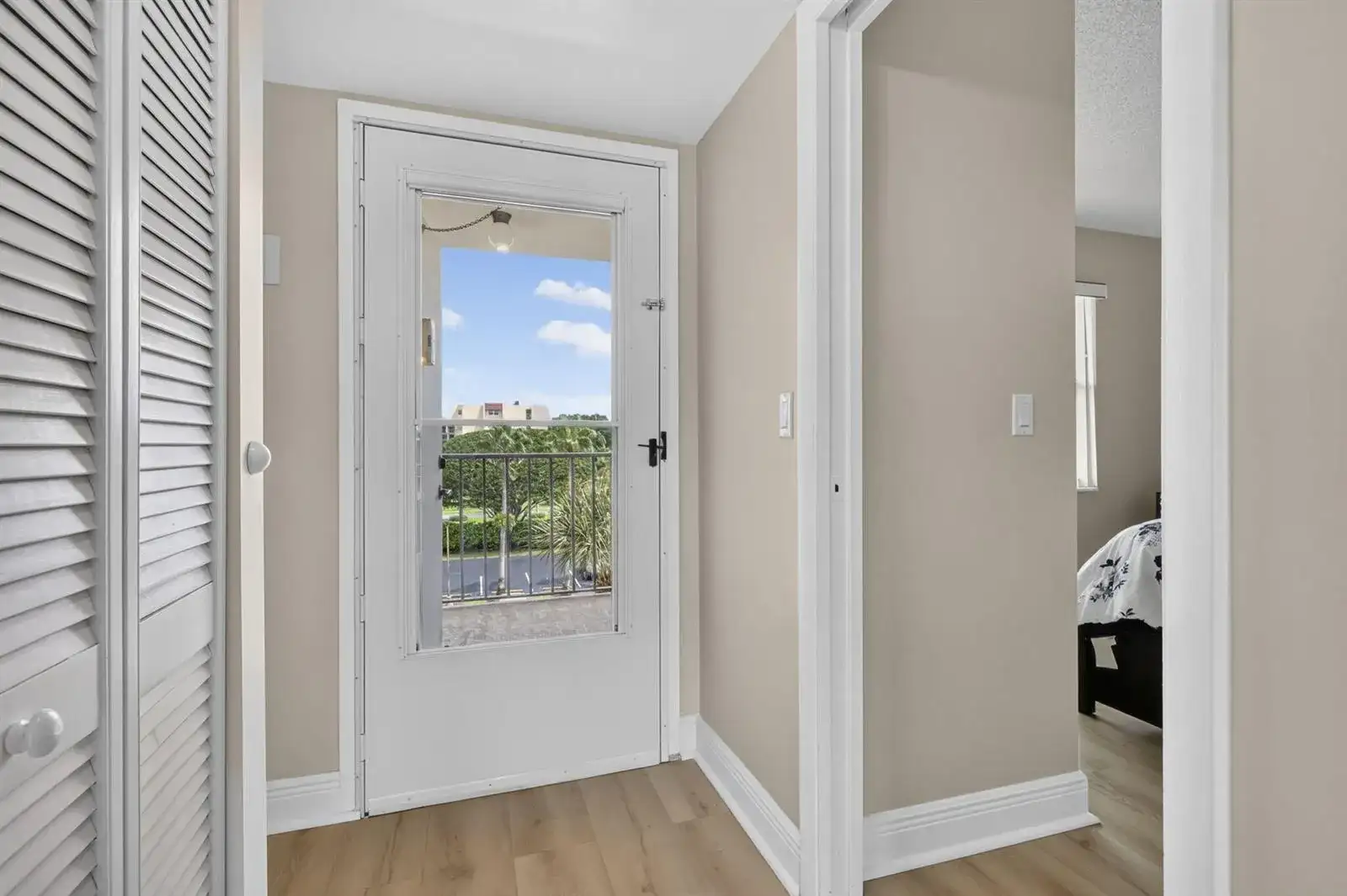 3871 Via Poinciana # 407, Lake Worth FL 33467 photo 3