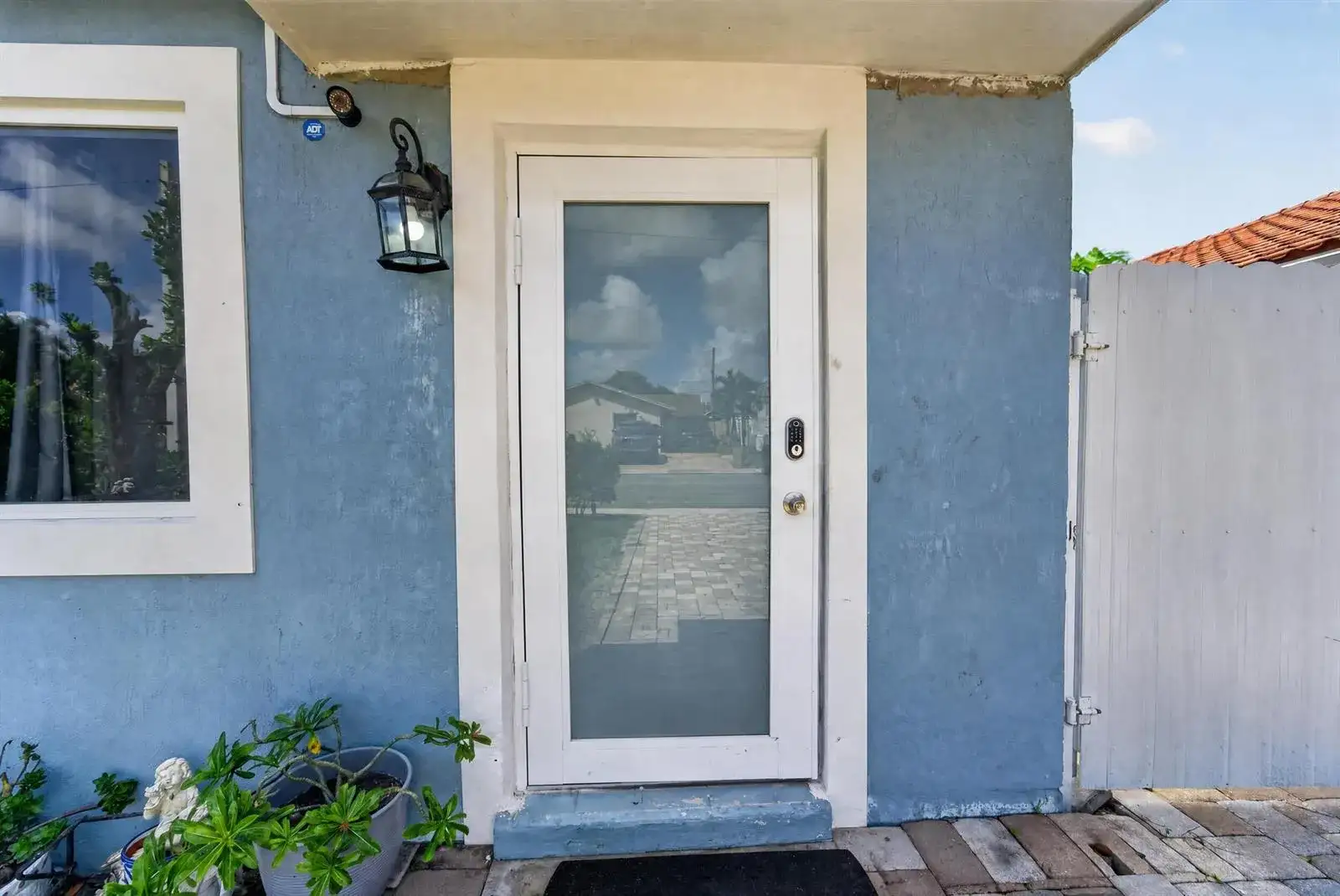 946 Mcintosh Street, West Palm Beach FL 33405 photo 5