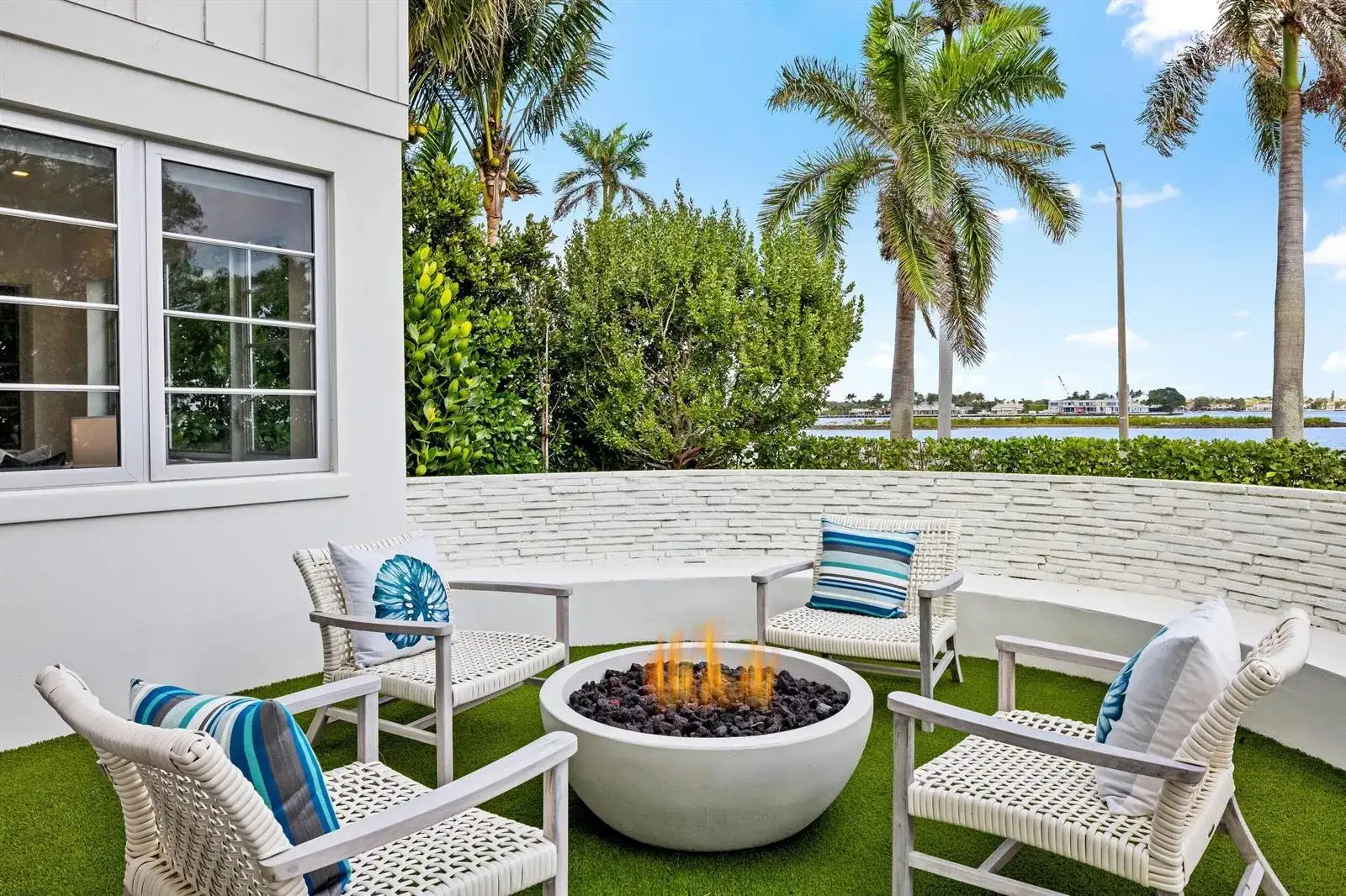 2745 S Flagler Drive, West Palm Beach FL 33405 photo 2