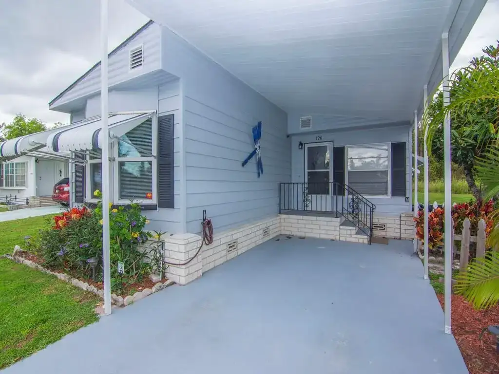 196 W Caribbean, Port St. Lucie FL 34952 photo 5