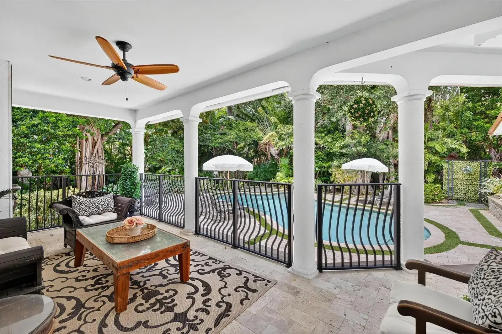 2616 ACACIA Court, Fort Lauderdale FL 33301 photo 3