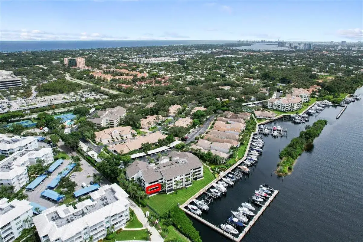 526 OAK HARBOUR Drive # 526, Juno Beach FL 33408 photo 2