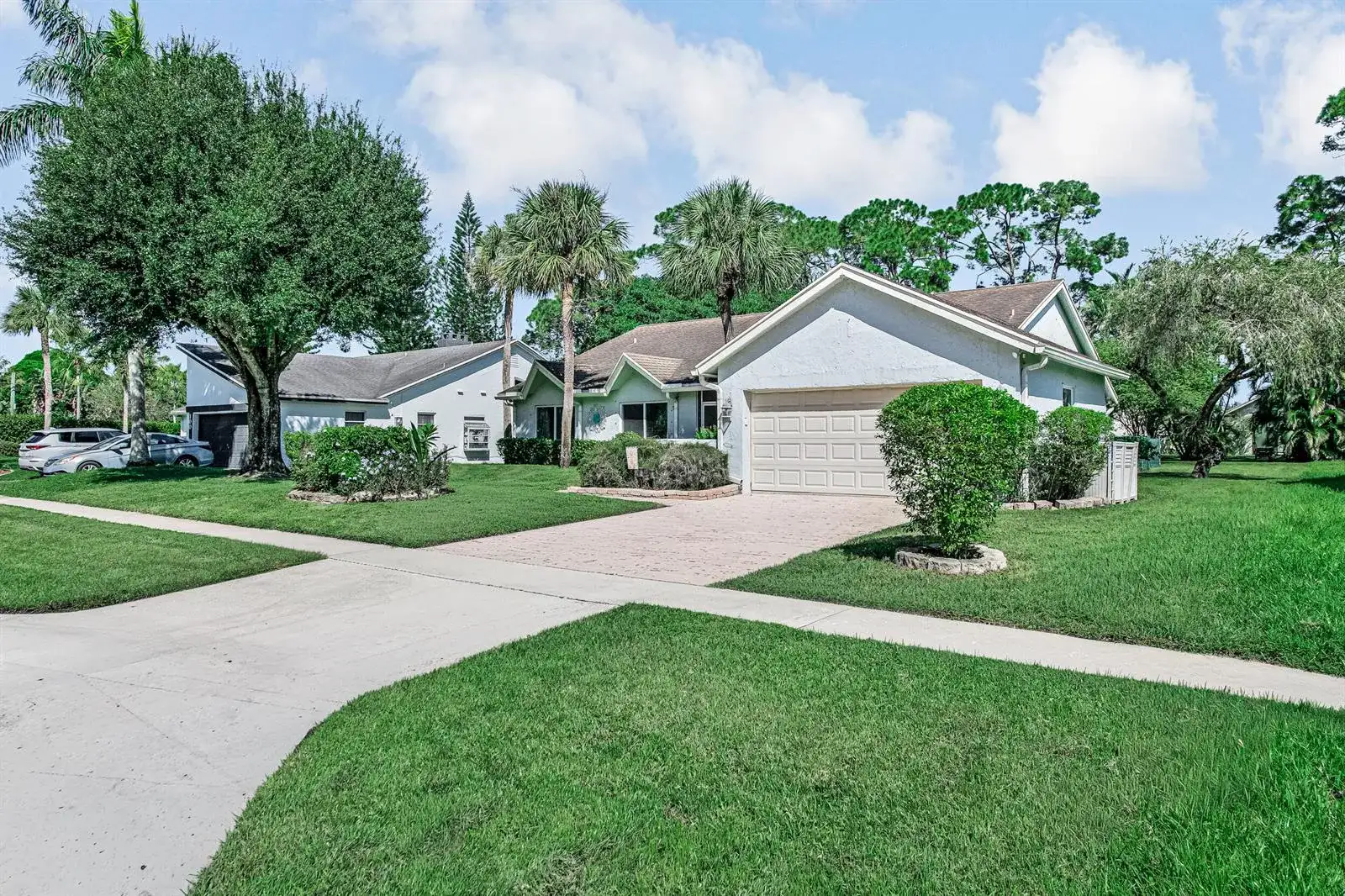102 SEVILLA Avenue, Royal Palm Beach FL 33411 photo 4
