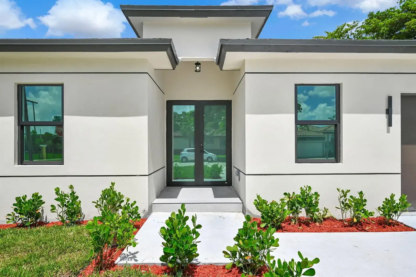 2791 NW 11th Court, Fort Lauderdale FL 33311 photo 4