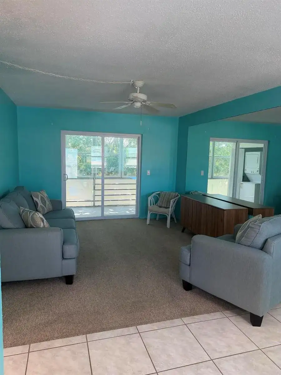 2101 NE 1st Court # 203, Boynton Beach FL 33435 photo 2