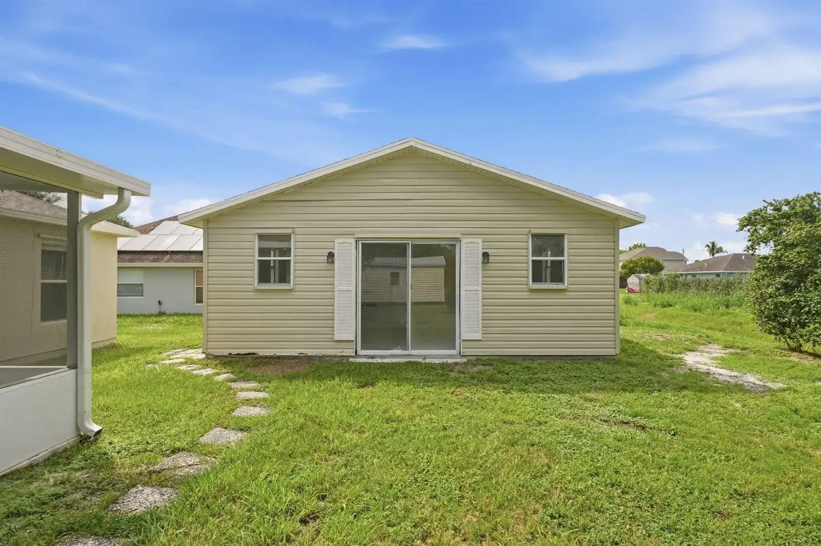 453 SW COLUMBUS Drive, Port St. Lucie FL 34953 photo 5
