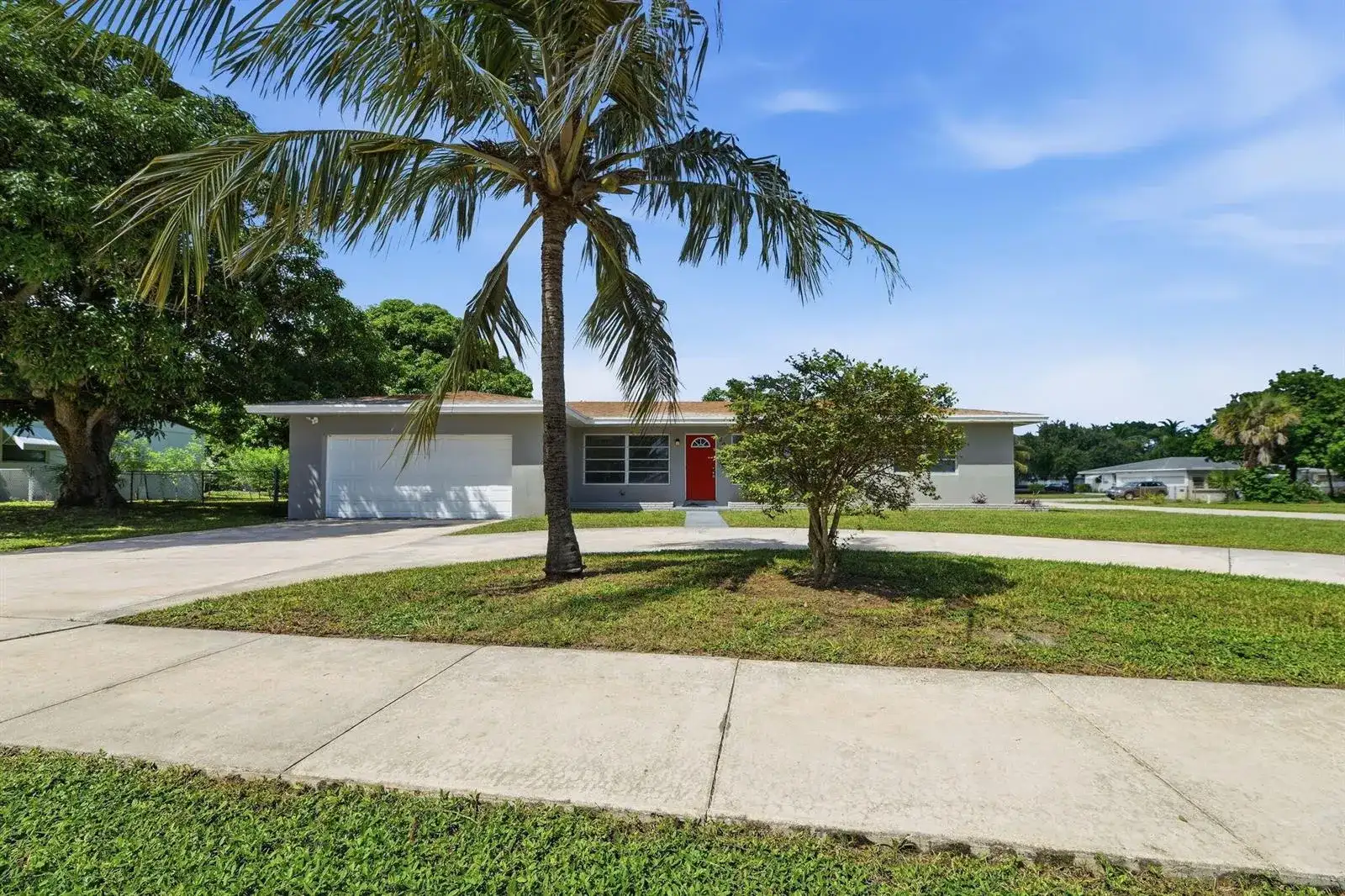 207 BAYBERRY Drive, Lake Park FL 33403 photo 2