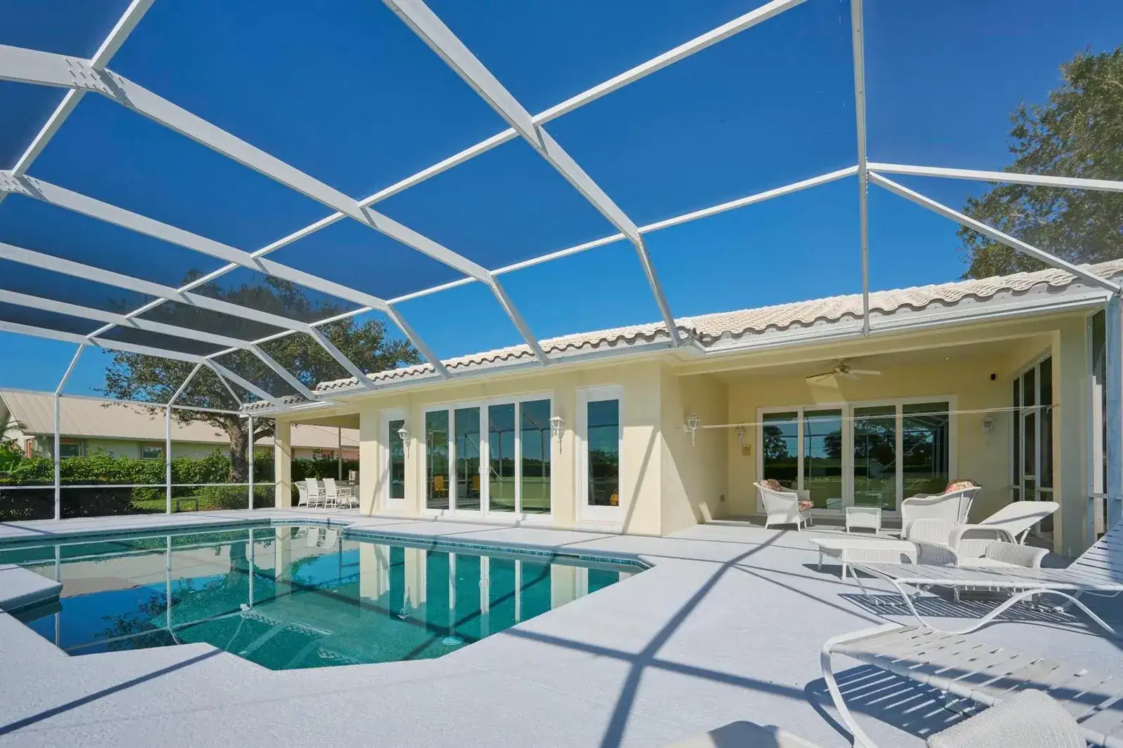 9409 BUNTING Lane, Fort Pierce FL 34951 photo 2